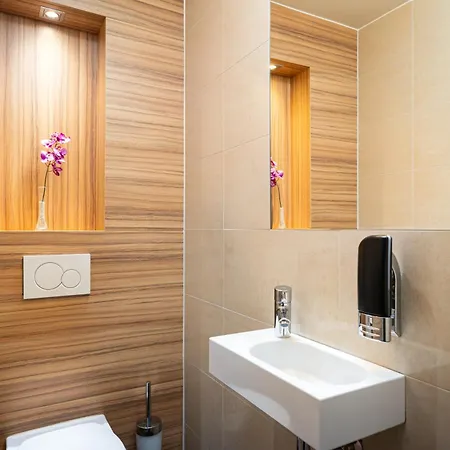 Otel Leonardo Boutique Gablerbraeu 3*