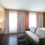 Leonardo Boutique Gablerbraeu מלון 3*